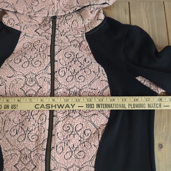 Tonia Debellis Pink and Black Full Zip Hoodie Jacket - Picture 8 of 15